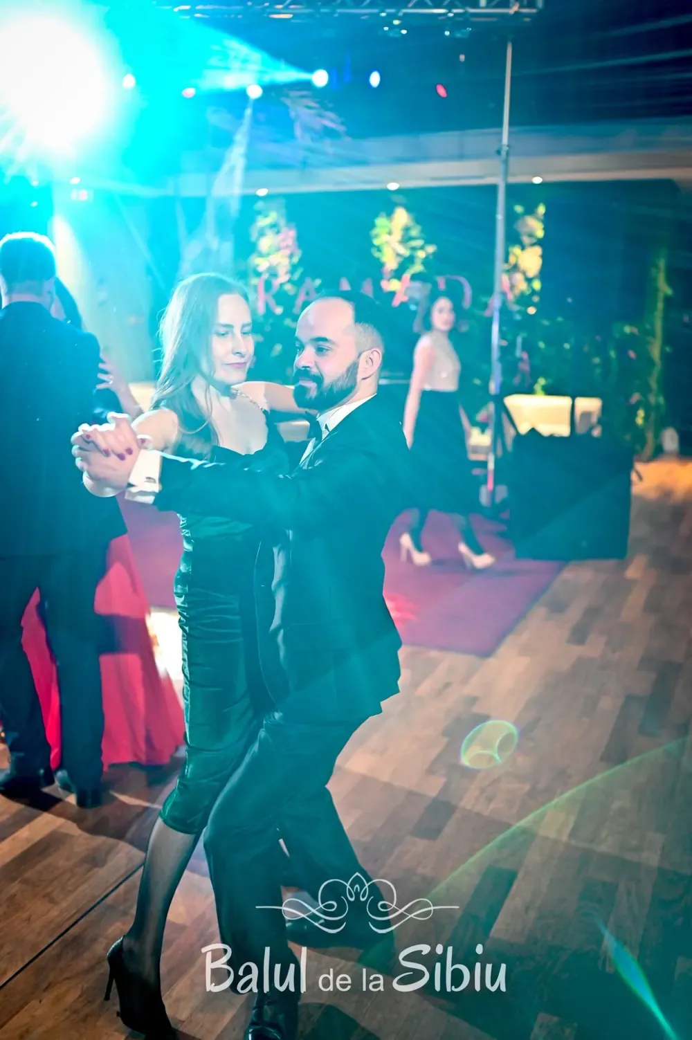 Vals și tango la Dance With Me Sibiu