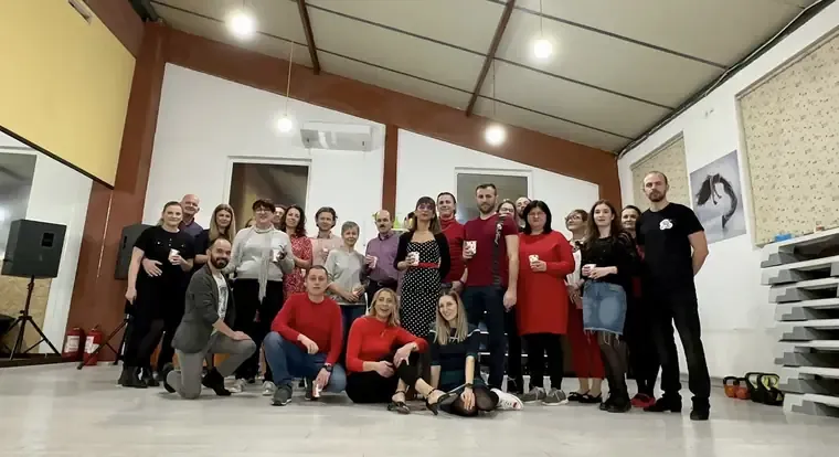 Toată gașca Dance With Me, în sală