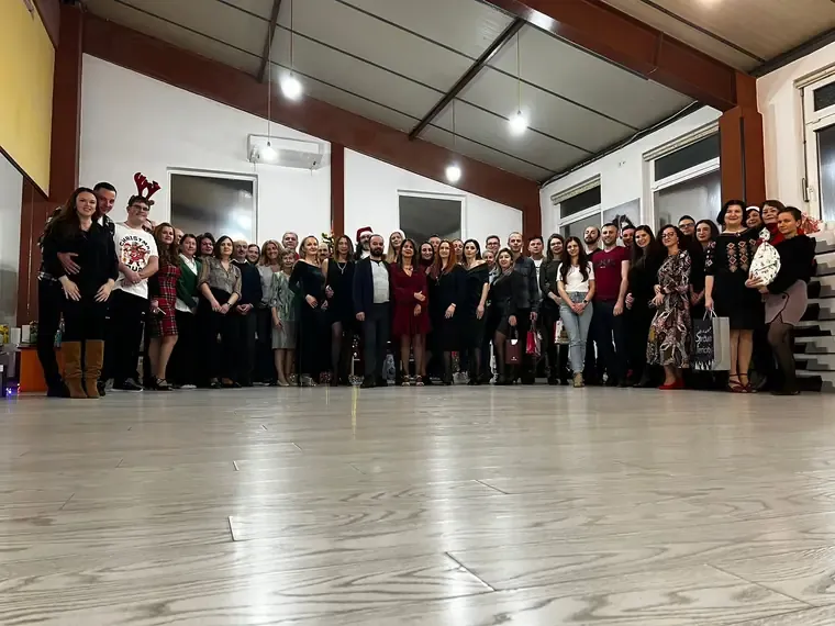 Grupa Dance With Me în sala de pe Str. Mărășești 9, Sibiu